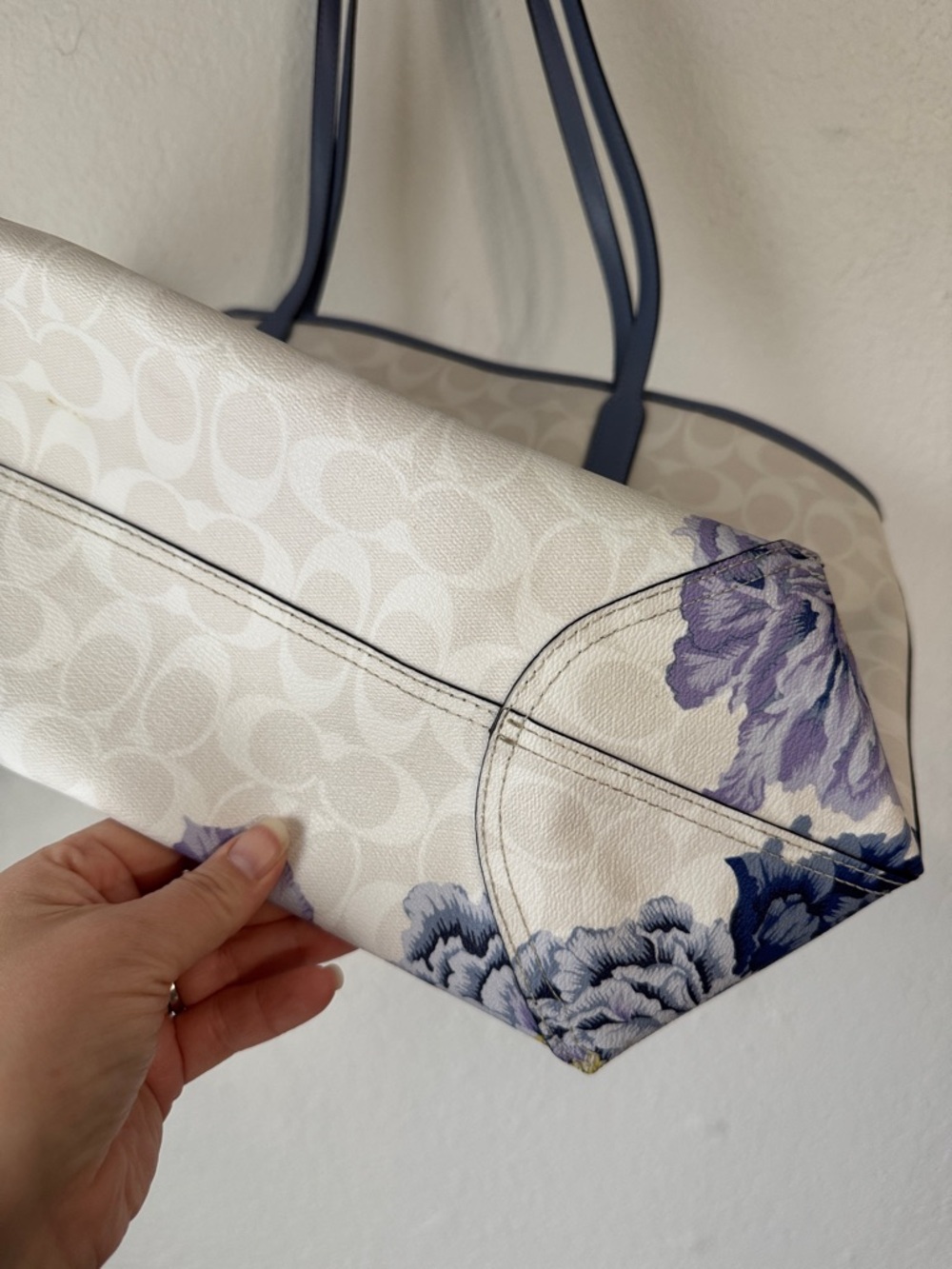 🔥1 Day Sale!🔥 Coach x Kaffe Fassett Tote - Picture 9 of 11